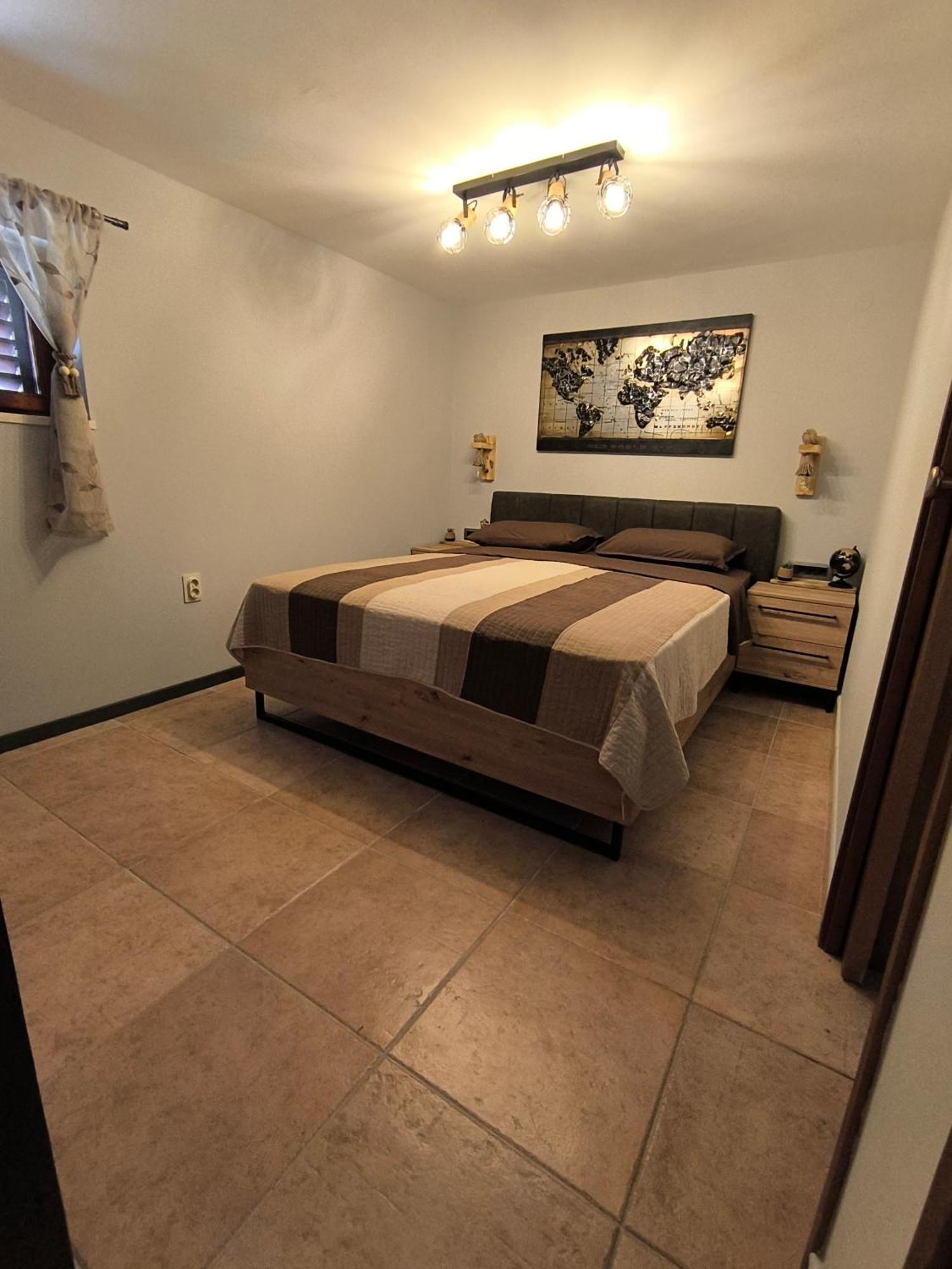 Little Gem Apartment Banjole Ngoại thất bức ảnh